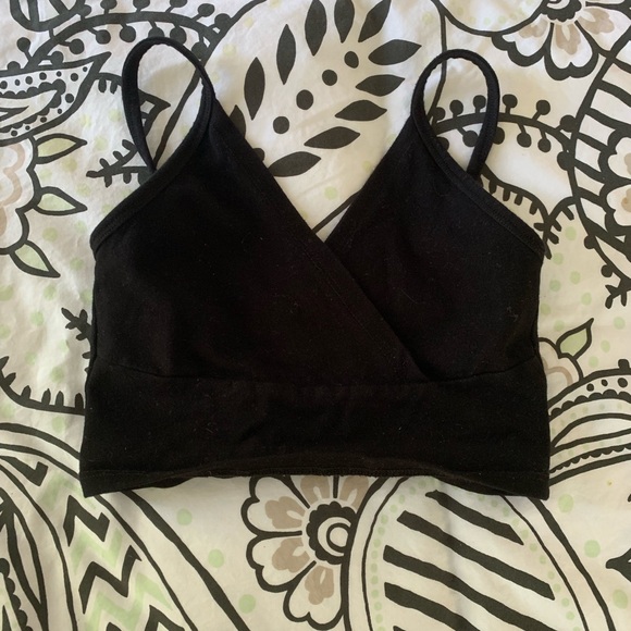 Brandy Melville Tops - Brand new without tags Amara tank!!